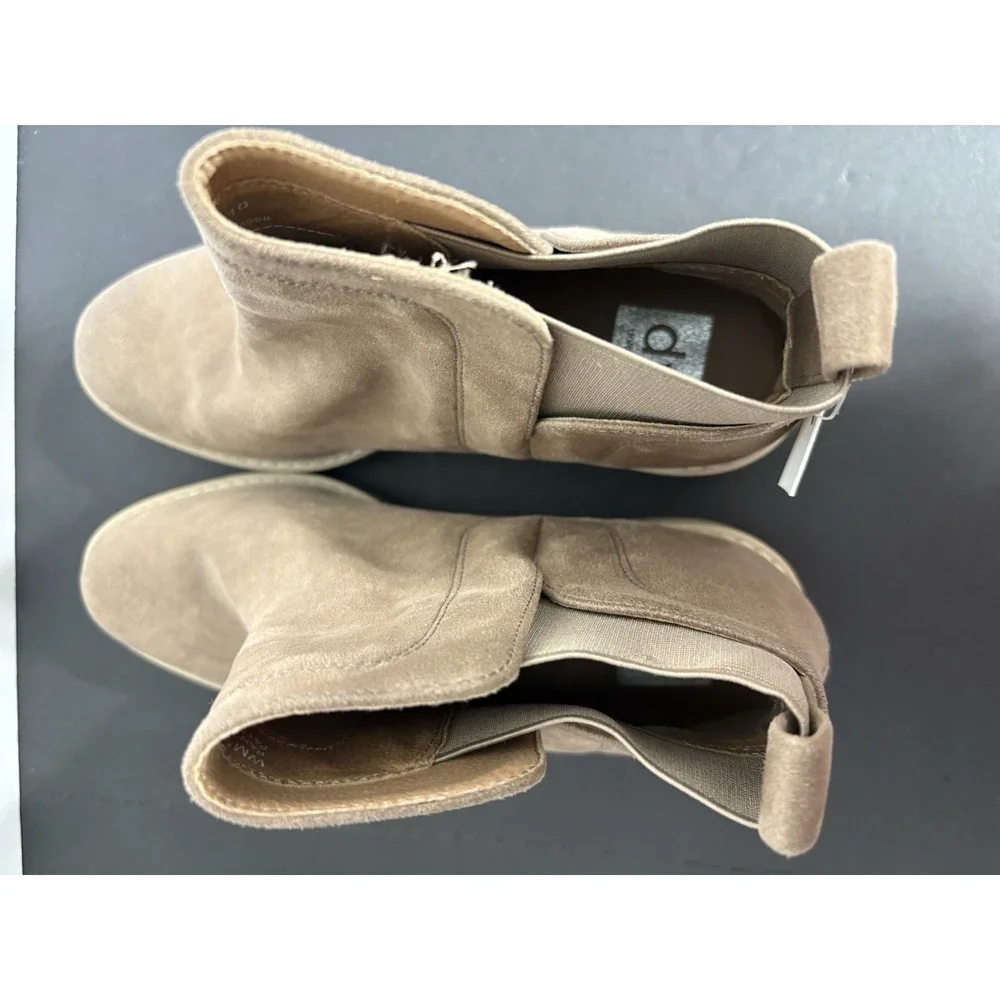 NWT‎ Dolce Vita Suede Waterproof Ankle Boots Tan Suede Size 10 Rango